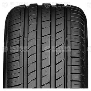 Roadstone N`Fera SU1 215/55 R16 97W